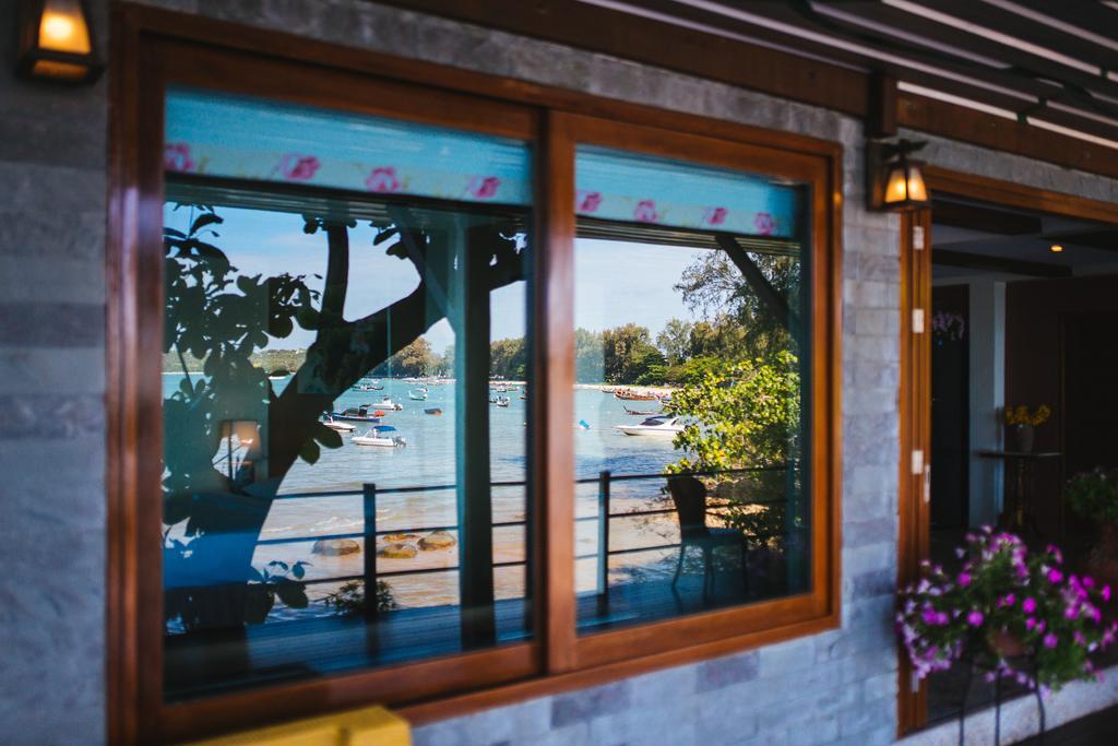 Rawai View Beachfront Extérieur photo