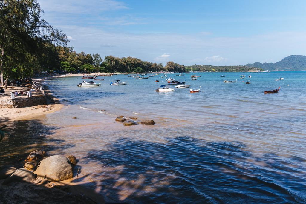 Rawai View Beachfront Extérieur photo