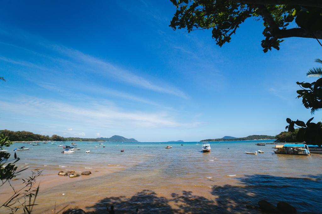 Rawai View Beachfront Extérieur photo