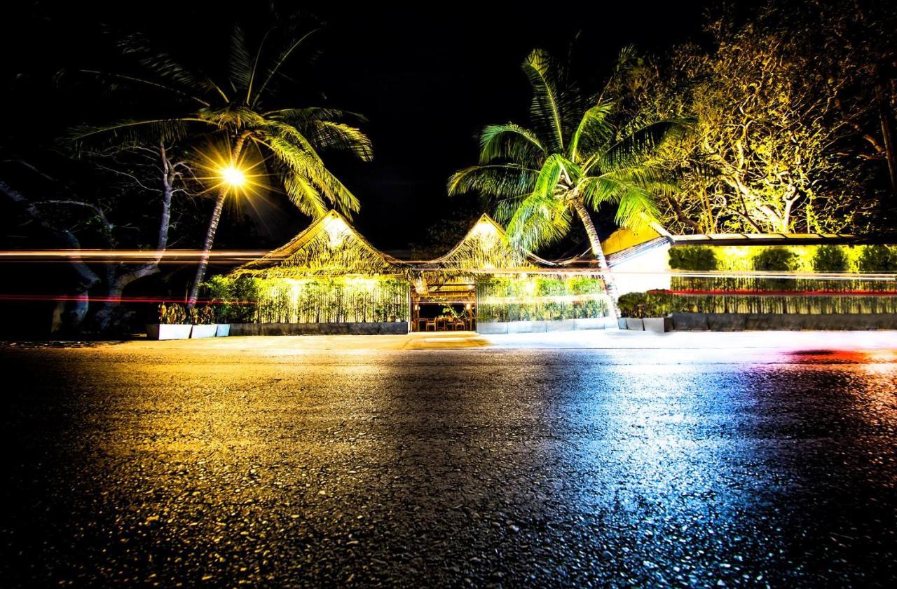 Rawai View Beachfront Extérieur photo