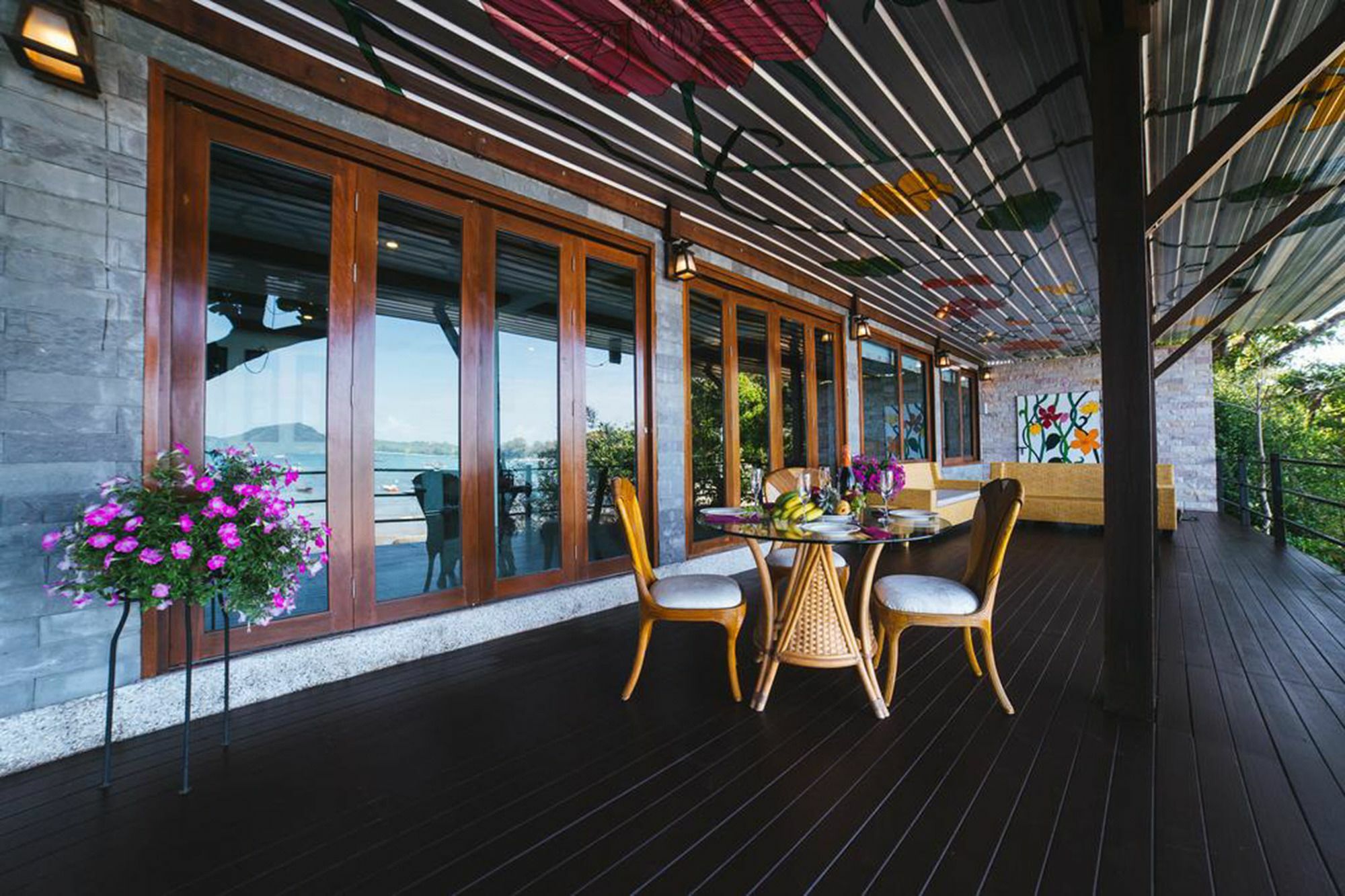 Rawai View Beachfront Extérieur photo